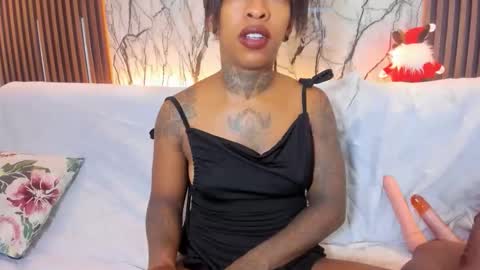 Pauline online show from 12.20.25