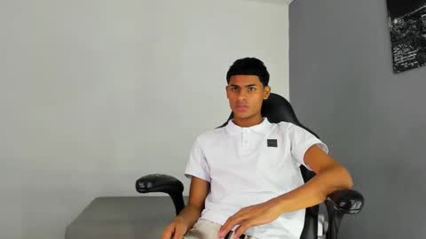 Snapshot of paull_cassidy chatting on 10.15.25 Paull Cassidy online show from 10.15.25