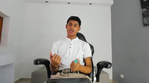 Snapshot of paull_cassidy chatting on 10.22.25 Paull Cassidy online show from 10.22.25