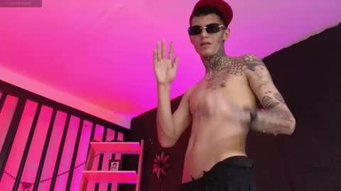 Paulo online show from 02.04.26