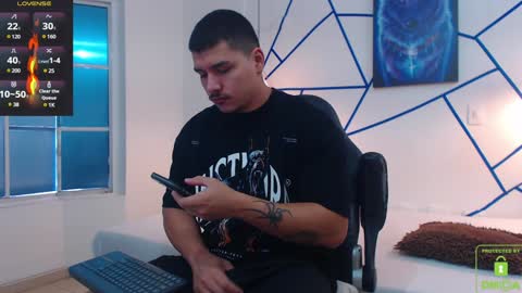 Snapshot of paulo_allen chatting on 12.28.24 Paulo online show from 12.28.24