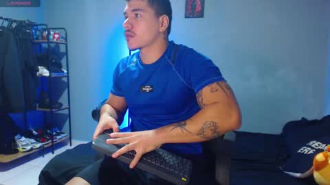 Snapshot of paulo_allen chatting on 02.19.25 Paulo online show from 02.19.25