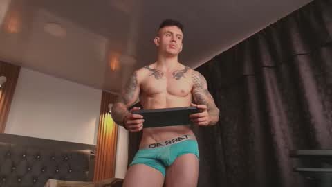 Snapshot of paulthompson_ chatting on 02.07.26 Paul online show from 02.07.26