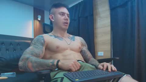 Snapshot of paulthompson_ chatting on 02.27.26 Paul online show from 02.27.26