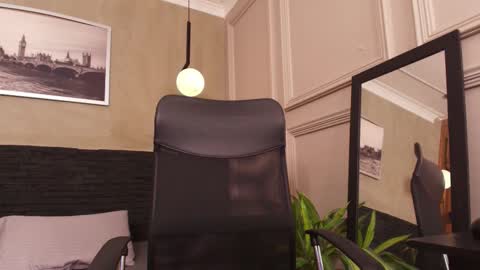 Pavlova online show from 09.21.25