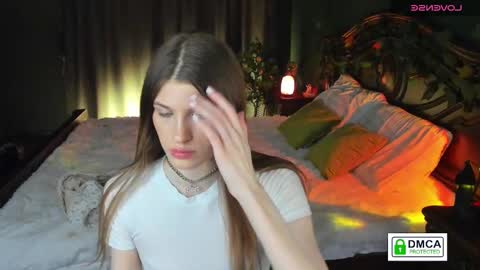 Snapshot of peach_mila chatting on 03.09.25 your love online show from 03.09.25