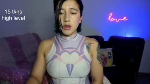 Snapshot of peach_paradisee chatting on 02.25.25 S online show from 02.25.25