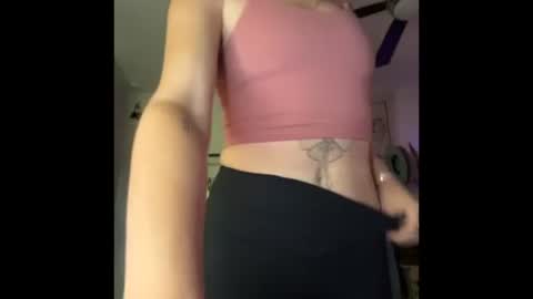 peachesncreampiezz online show from 06.19.26
