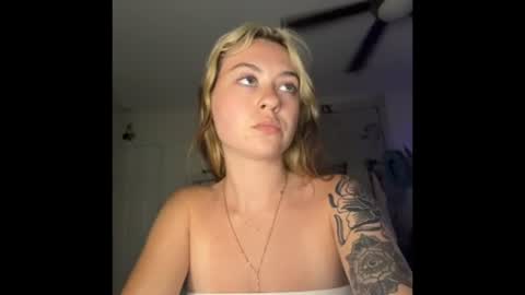 peachesncreampiezz online show from 06.22.26