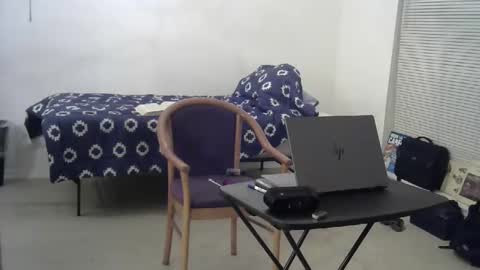 Peachestabby147 online show from 10.30.25