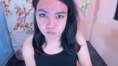 Snapshot of peachperfect_ chatting on 03.01.26 I dont demand tokens for as long as youre not requesting anything but that doesnt mean I dont need tokens.. I dont do free online show from 03.01.26