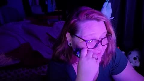 Peachy Nessa online show from 02.02.26