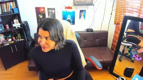 Tangerine Penaut online show from 01.18.25