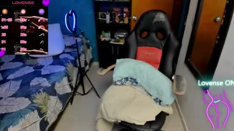 Tangerine Penaut online show from 10.24.25