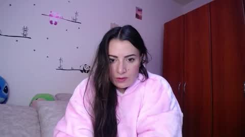 Pearl online show from 09.27.25