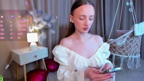 Snapshot of pearl_bloom chatting on 02.27.26 Sex Leah online show from 02.27.26