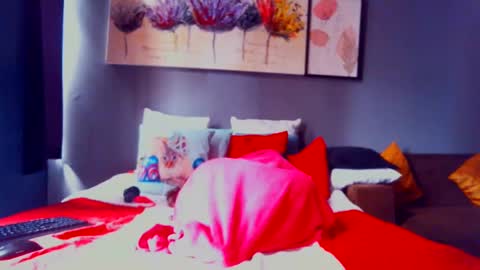 Pearl online show from 02.18.25