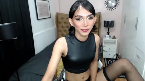 Pearl online show from 02.02.25