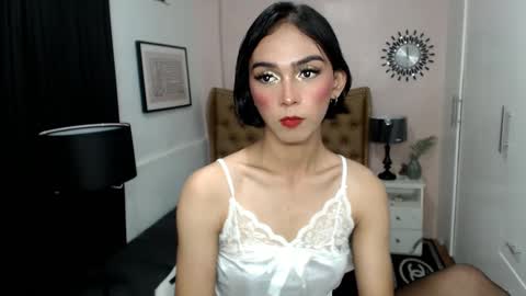 Pearl online show from 03.05.25