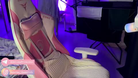 Snapshot of pearlprincess_ chatting on 01.15.25 Adelina online show from 01.15.25