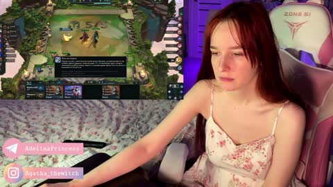 Snapshot of pearlprincess_ chatting on 01.21.25 Adelina online show from 01.21.25