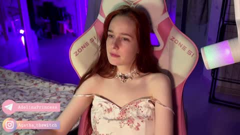 Snapshot of pearlprincess_ chatting on 02.06.25 Adelina online show from 02.06.25