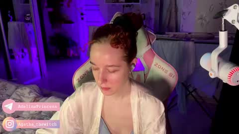 Snapshot of pearlprincess_ chatting on 02.22.25 Adelina online show from 02.22.25