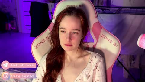 Snapshot of pearlprincess_ chatting on 03.09.25 Adelina online show from 03.09.25