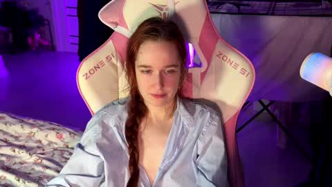 Snapshot of pearlprincess_ chatting on 03.09.25 Adelina online show from 03.09.25