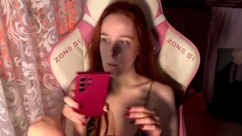 Snapshot of pearlprincess_ chatting on 09.14.25 Adelina online show from 09.14.25