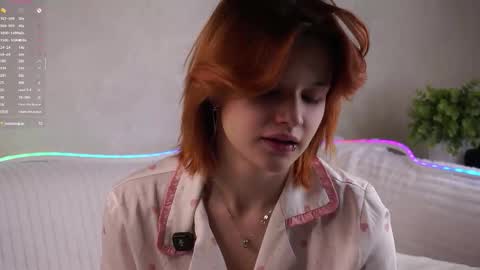 Snapshot of pebee chatting on 10.17.25 Lily online show from 10.17.25