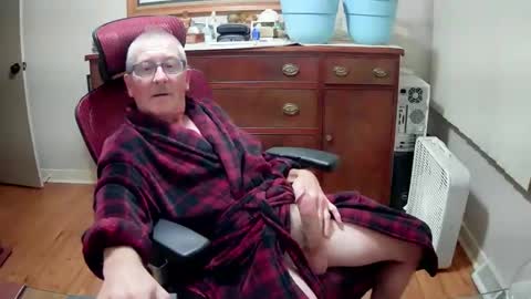 Snapshot of peepingmale chatting on 12.10.24 peepingmale online show from 12.10.24