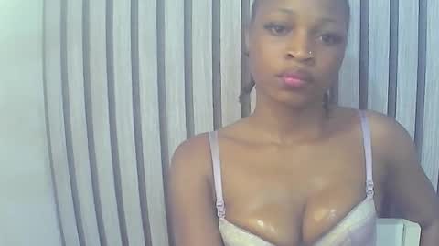 Lizzy online show from 11.30.25