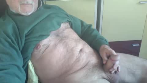 Snapshot of pegaso1000 chatting on 02.18.25 pegaso1000 online show from 02.18.25