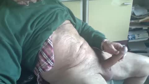 Snapshot of pegaso1000 chatting on 02.24.25 pegaso1000 online show from 02.24.25