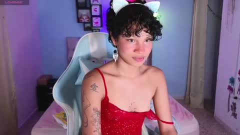 Snapshot of peggy_funn chatting on 03.07.25 peggy-funn online show from 03.07.25