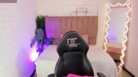 penelope online show from 10.30.25