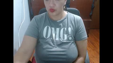 penelopefuckass online show from 10.03.25