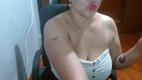 penelopefuckass online show from 10.11.25