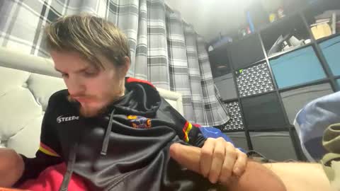 Penguin online show from 03.02.26