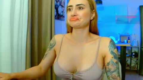 Snapshot of pennyy__ chatting on 06.24.26 Hi Im Penelope better vibrations 1111 online show from 06.24.26