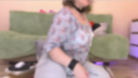 Snapshot of pepper_corn chatting on 04.02.26 Olga and Kirill online show from 04.02.26