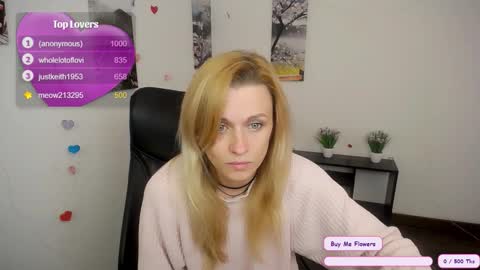 Mia online show from 10.12.25