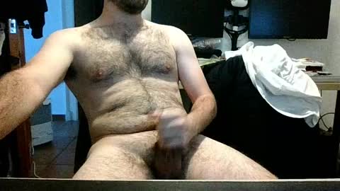 Snapshot of pere1313 chatting on 04.21.26 pere1313 online show from 04.21.26