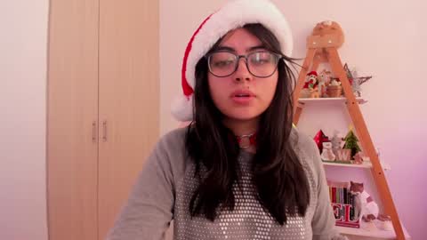 Sarah Ana Banana online show from 12.13.24