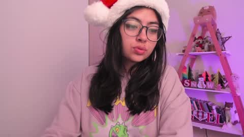 Sarah Ana Banana online show from 12.23.24
