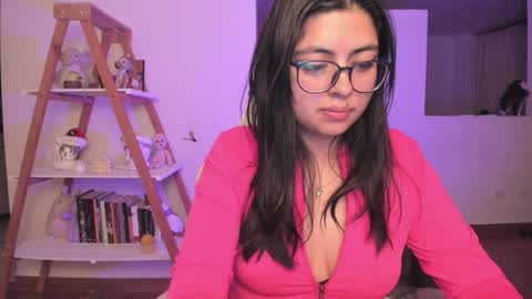Sarah Ana Banana online show from 01.21.25