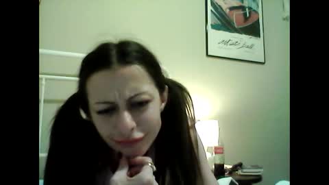 Snapshot of perfectprincess420 chatting on 10.08.25 cherry online show from 10.08.25