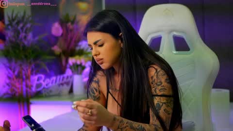 Dee online show from 11.05.25