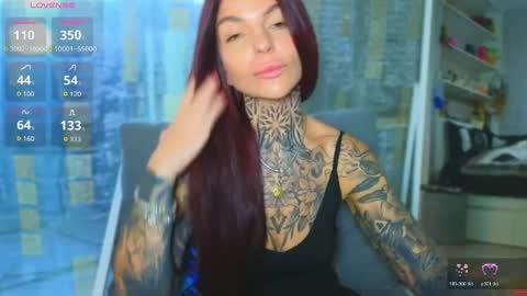 Snapshot of perfecttbaby77n chatting on 05.18.26 Anna online show from 05.18.26